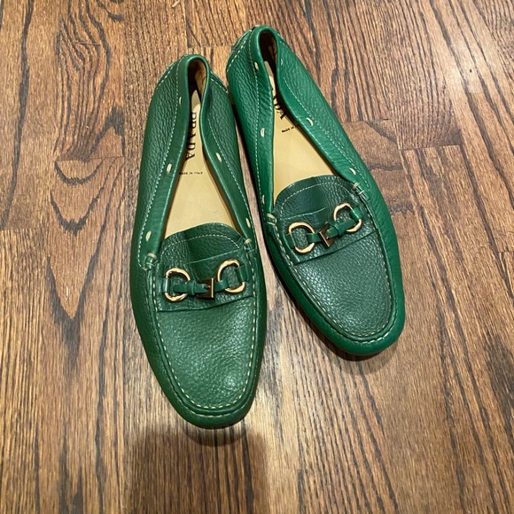 Women’s Prada Shoes NWOB - Picture 1 of 6